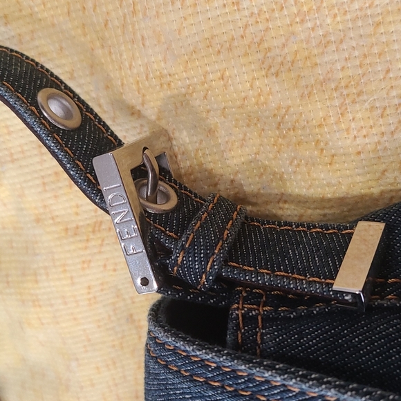 Sold Fendi denim baguette shoulder bag - Picture 7 of 14